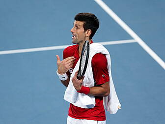 'Sad' Djokovic pledges to 'evo...